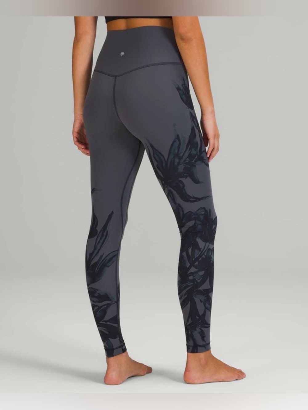 Lululemon Align High-Rise Pant 28 inch
Botanical Bloom Anchor Multi Size 4